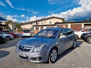 Opel Signum 3.0 v6 cdti 184 cosmo ba 04/2008 ATTELAGE CUIR ELECTRIQUE TOIT OUVRANT Occasion