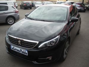 Peugeot 308 II 1.5 BlueHDi 130 1499 130cv ALLURE Vendu