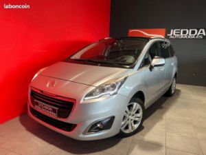 Peugeot 5008 allure 7 place hdi 120 cv Occasion