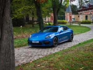 Porsche Panamera Porsche Panamera 4.8 V8 440 GTS - Couleur Blue Saphyr Paint to simple Occasion