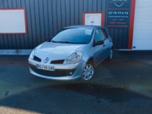 Renault Clio 3 1.4 98ch crit air 2 garantie 12 mois kit distribution neuf- embrayage neuf Occasion