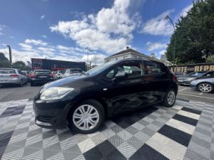 Toyota Auris 90 D-4D TERRA 5P Occasion