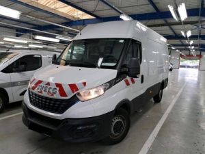 Utilitaire léger Iveco Daily Autre 35s Fg 35-S14 3.0i V12 Hi-Matic Occasion