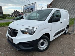 Vehiculo comercial Opel Combo Otro 1.5 Turbo D BlueInjection 12392 +BTW 47900 KM Occasion